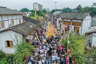 教科书式反击⚡日本高中足球赛神村学园6脚传递，名和田我空破门